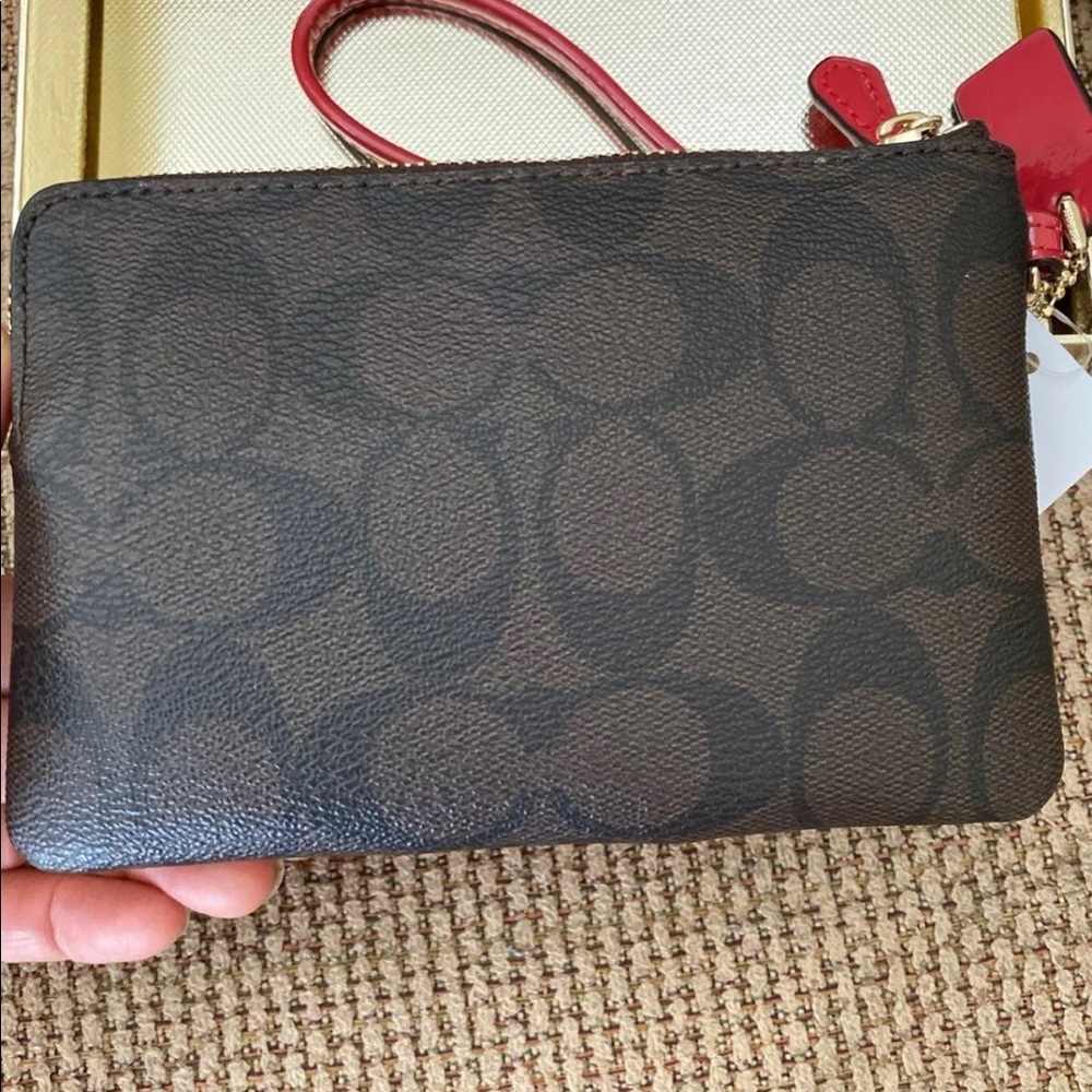 Coach wristlet - Picture 2 of 6